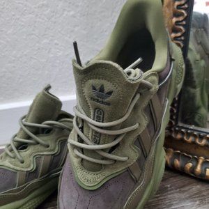 Olive ADIDAS OSWEEGO Sneakers Size 7.5 MEN